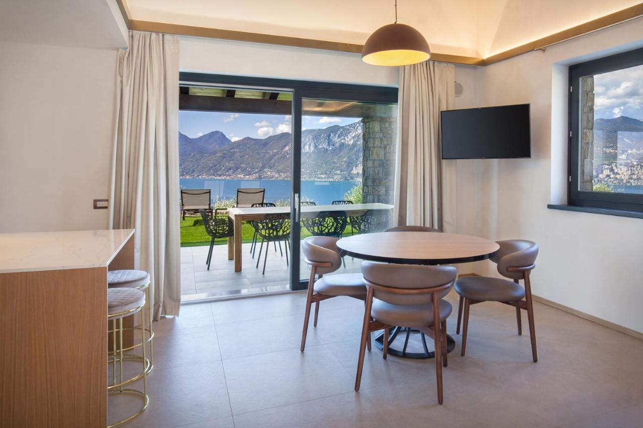 Villa Divina - Apt Icona Con Piscina E Vista Lago Castelletto Di Brenzone Exterior photo